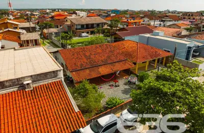 Casa com 4 quartos à venda na Amândio Cabral, 64, Centro, Balneário Barra do Sul