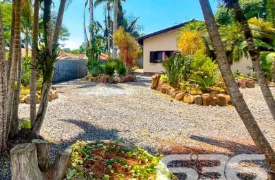 Casa com 3 quartos à venda na Rua dos Mecânicos, 523, Paranaguamirim, Joinville