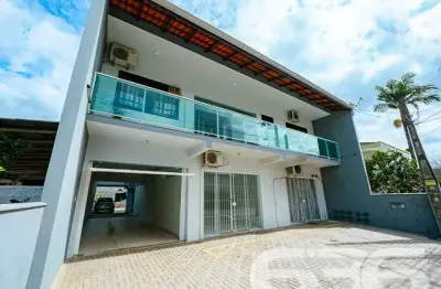 Casa com 4 quartos à venda na Voluntários Da Patria, 51, Itaum, Joinville