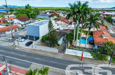 Casa com 4 quartos à venda na Albano Schimdt, 754, Boa Vista, Joinville