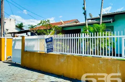 Casa com 3 quartos à venda na Rua Benício Felipe da Silva, 319, Adhemar Garcia, Joinville