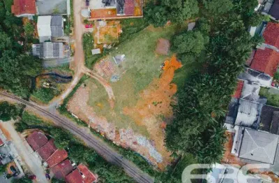 Terreno à venda na Boehmerwaldt, 925, Parque Guarani, Joinville