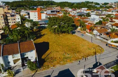 Terreno à venda na Rua Minas Gerais, 230, Nova Brasília, Joinville