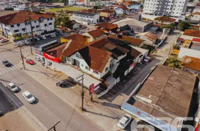 Casa comercial à venda na Rua Papa João XXIII, 1922, Iririú, Joinville