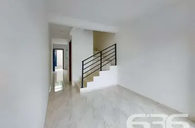 Casa com 2 quartos à venda na Rua Minas Gerais, 460, Nova Brasília, Joinville