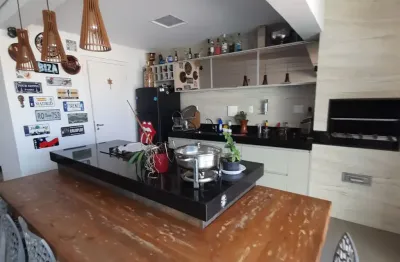 Casa geminada com piscina aquecida , espaço gourmet e energia fotovoltaica