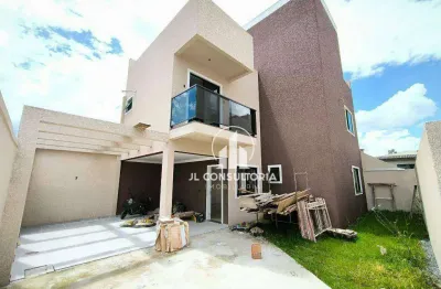 Sobrado no xaxim com três quartos/suíte e terraço amplo espaço de terreno