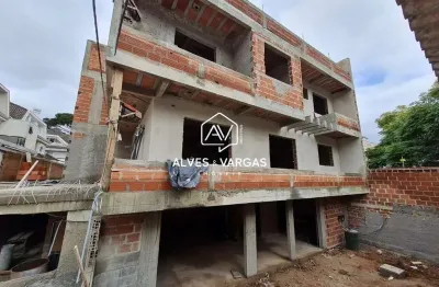 Casa em condomínio fechado com 3 quartos à venda na rua jaime balão, 940, hugo lange, curitiba por r$ 2.300.000
