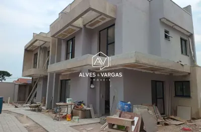 Casa em condomínio fechado com 3 quartos à venda na rua maria simão campos, 82, uberaba, curitiba por r$ 720.000