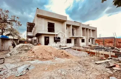 Casa com 3 quartos à venda na rua ayrton pizzatto gusi, 584, xaxim, curitiba por r$ 600.000