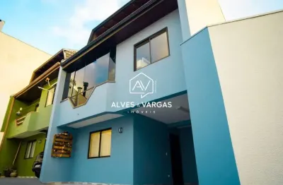 Casa em condomínio fechado com 3 quartos à venda na rua joão josé zattar, 157, jardim das américas, curitiba por r$ 991.800