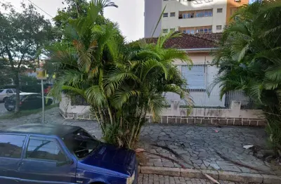 Casa com 3 quartos à venda na Rua Doutor Oscar Bittencourt, Menino Deus, Porto Alegre