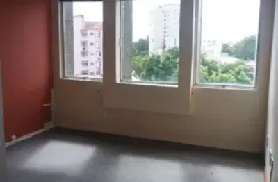 Sala comercial à venda na Avenida Cristóvão Colombo, Floresta, Porto Alegre