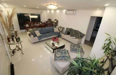 Casa com 3 quartos à venda na Rua Doutor Dias de Carvalho, Tristeza, Porto Alegre