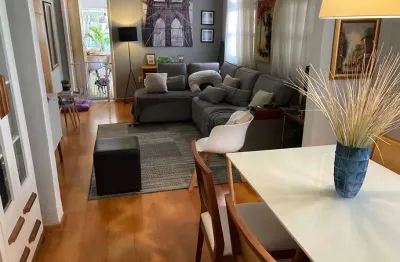 Casa com 3 quartos à venda na Avenida Coronel Gastão Haslocher Mazeron, Medianeira, Porto Alegre