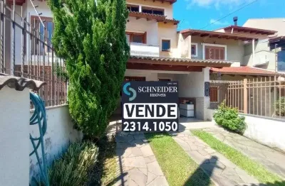 Casa com 3 quartos à venda na Rua Claudio da Silva Pinto, Espírito Santo, Porto Alegre