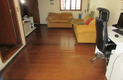 Casa com 3 quartos à venda na Rua Saldanha Marinho, Menino Deus, Porto Alegre
