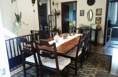 Casa com 4 quartos à venda na Avenida Arnaldo Bohrer, Teresópolis, Porto Alegre