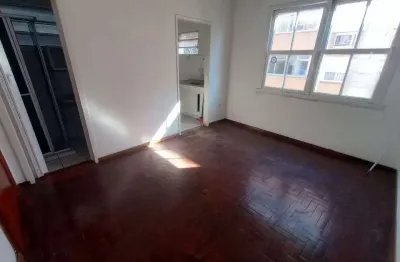 Kitnet / Stúdio para alugar na Avenida Getúlio Vargas, Menino Deus, Porto Alegre