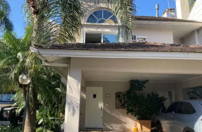 Casa com 3 quartos à venda na Avenida Coronel Marcos, Pedra Redonda, Porto Alegre
