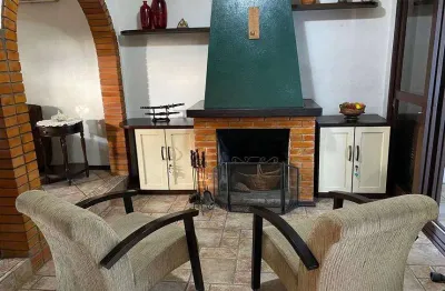 Casa com 3 quartos à venda na Rua Comandai, Cristal, Porto Alegre