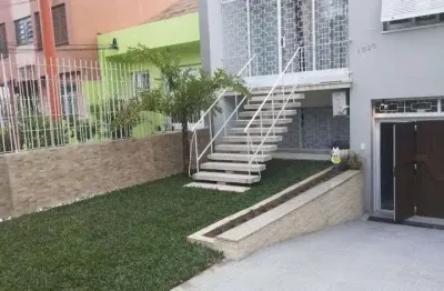 Casa comercial à venda na Avenida da Azenha, Azenha, Porto Alegre