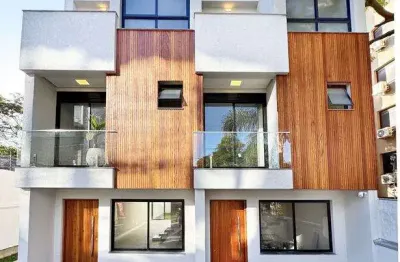 Casa com 3 quartos à venda na Rua Doutor Pereira Neto, Tristeza, Porto Alegre