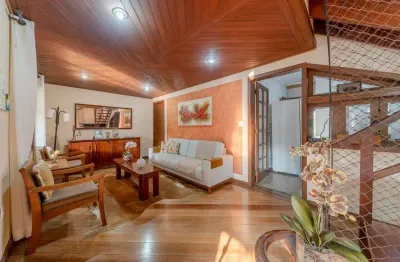 Casa com 3 quartos à venda na Rua Erechim, Nonoai, Porto Alegre