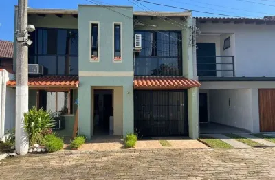 Casa com 3 quartos à venda na Avenida da Cavalhada, Ipanema, Porto Alegre
