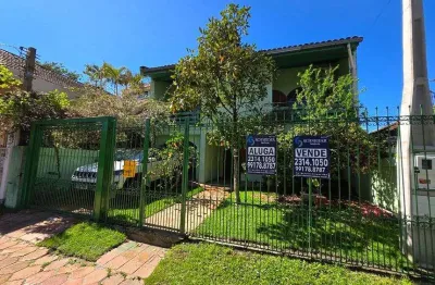 Casa com 5 quartos à venda na Rua Atlântida, Ipanema, Porto Alegre