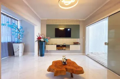 Casa com 3 quartos à venda na Rua Teixeira de Carvalho, Medianeira, Porto Alegre