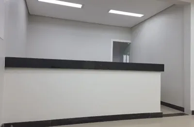 9 salas comerciais no centro de Ibiúna com recepção e WC - ao lado da Rodoviária