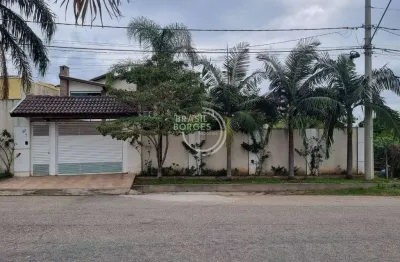 Casa/chácara com 3 suítes, piscina grande com spa, área gourmet, gazebo, quintal