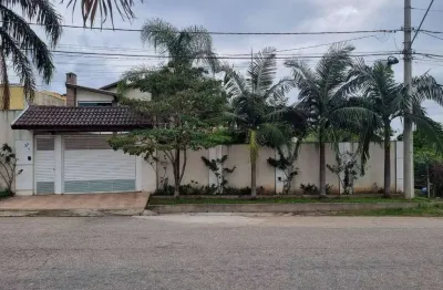 Casa/chácara com 3 suítes, piscina grande com spa, área gourmet, gazebo, quintal