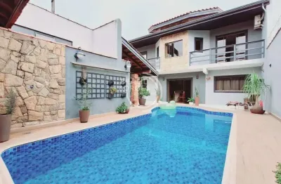 Casa com 3 quartos à venda na Rua Magdalena Vaz Galli, Jardim Karolyne, Votorantim