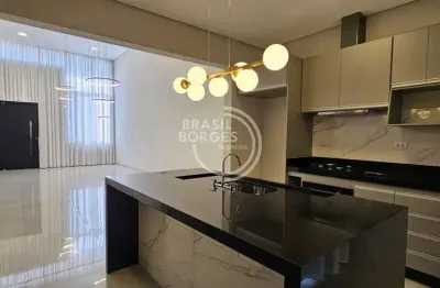 Casa térrea com 3 dormitorios, pé direito alto e área gourmet – infraestrutura completa