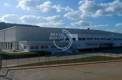 Galpão crossdocking 7.699m² 14 docas na rodovia fernão dias extrema