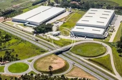 Galpão logístico 14.252m² e 13 docas na rodovia dom gabriel paulino bueno couto