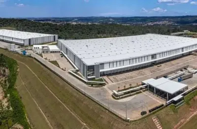 Galpão logístico crossdocking 50.781m² com 87 docas em cotia -sp