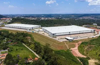 Galpão logístico 5.000m² com 9 docas em  cotia - sp