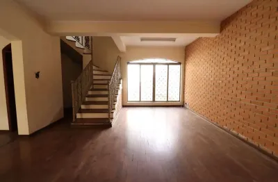 Casa comercial com 2 salas para alugar na Rua Ana de Melo, 71, Jardim Icatu, Votorantim