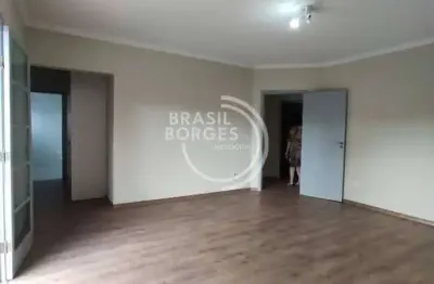 Sobrado no condomínio granja olga ii com 304m², 3 dorms., 3 suites