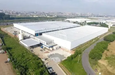 Galpão logístico 3.771m² e 04 docas guarulhos cumbica rodovia dutra