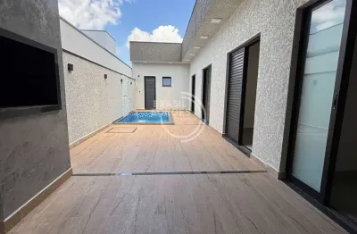 Casa com 3 quartos sendo 1 suite, piscina e energia solar no Reserva Ipanema