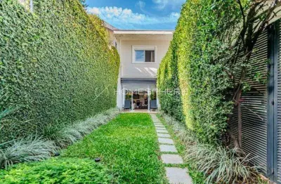 Casa à venda rua coronel irlandino sandoval com 350m², 3 dormitórios sendo 1 suíte, 4 vagas e área gourmet