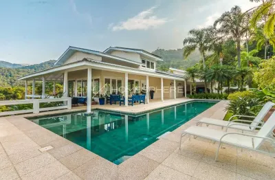 Casa de condomínio à venda em maresias, são sebastião- sp. casa com vista para o mar, projeto marcos gaspaspirini, 5 suítes, piscina e segurança em condomínio fechado em maresias