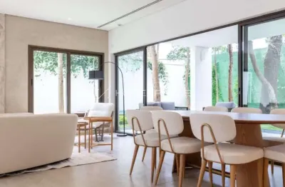 Casa de condomínio com 400 m², 4 quartos sendo 4 suítes à venda no alto da boa vista.