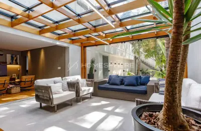 Casa em condomínio com 573.0 m², à venda no bairro cidade jardim.
