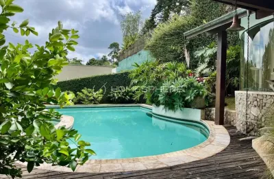 Casa de condomínio com 550 m², 3 quartos sendo 3 suítes à venda no bairro aldeia da serra.