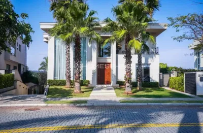 Casa de condomínio com 800 m², 4 quartos sendo 4 suítes à venda no bairro tambore.